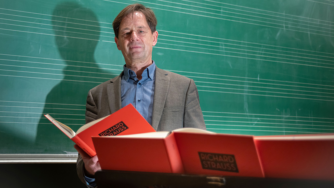 Prof. Dr. Hartmut Schick