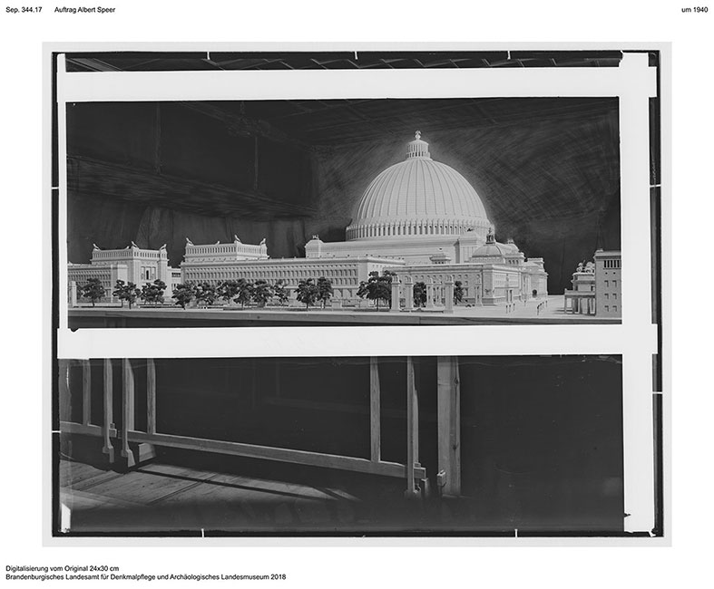 Aufnahme eines Architekturmodells, Planungen Generalbauinspektor Albert Speer, „Gro&szlig;en Platz“ Berlin