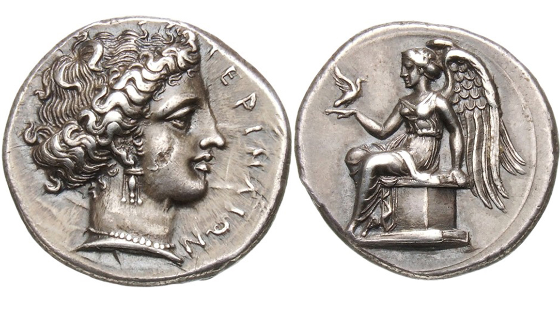 M&uuml;nze: Weiblicher Kopf mit Ohrringen und Halsband, vermutlich eine Darstellung der Nymphe Terina