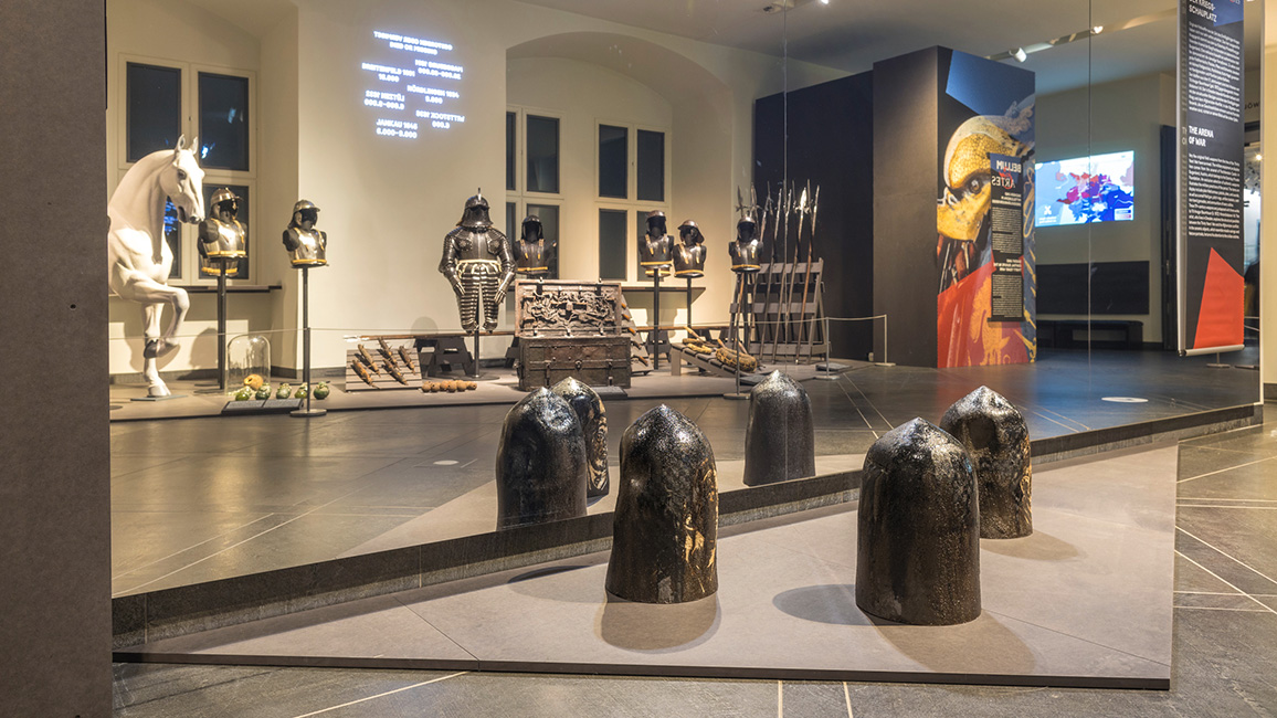 Blick in die Sonderausstellung BELLUM & ARTES im Dresdner Residenzschloss