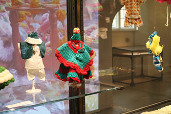 Fotos der Ausstellung Archive of Divine Possessions