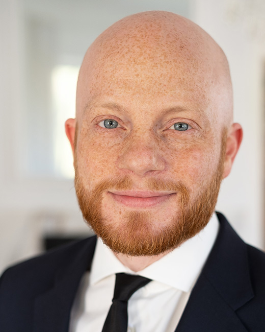 Portr&auml;t Prof. Dr. Daniel Bellingradt, Juniorprofessur f&uuml;r Buchwissenschaft an der FAU Erlangen N&uuml;rnberg 