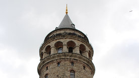 Link zu Artikel: Genua am Bosporus– Interview mit Byzantinistin Dr. Mabi Angar über die spätmittelalterliche Genuesenstadt Pera