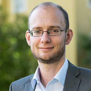 Prof. Dr. Stefan Peters