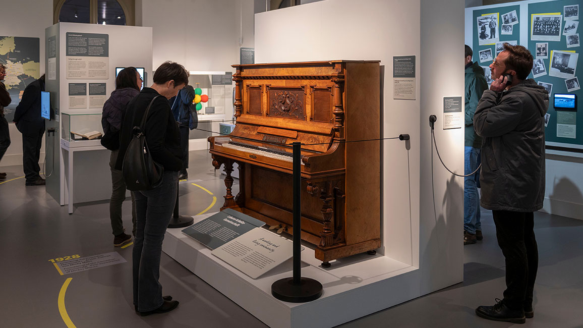 Pianino aus der Musikinstrumentensammlung der Uni G&ouml;ttingen