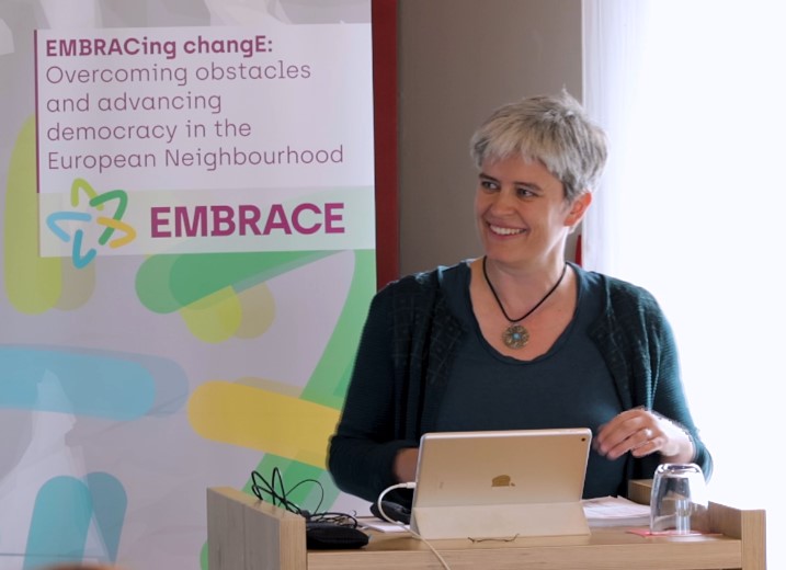 Dr. V&eacute;ronique Dudouet